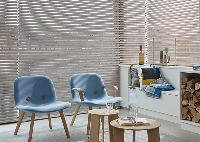 raamdecoratie_houten-jaloezien_sfeer700_1 raamdecoratie_houten-jaloezien_sfeer700_1